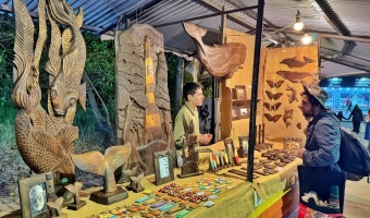 MS DE 40 AOS DE ARTESANA URBANA: CRNICA DE FARA, LA FERIA HISTORICA DE VILLA GESELL